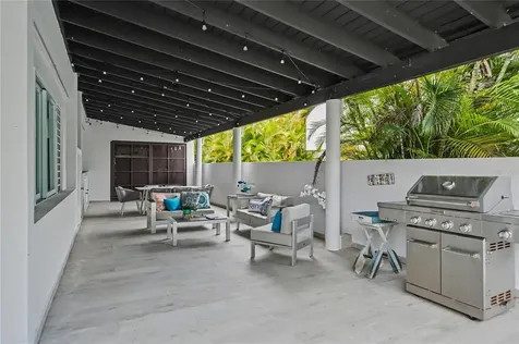 2A Gigi Street, Urb.santa Maria San Juan PR 00927