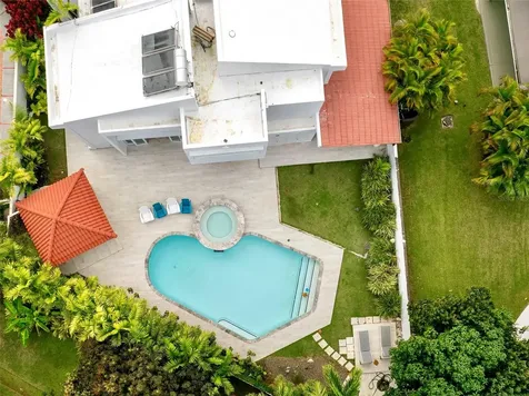 2A Gigi Street, Urb.santa Maria San Juan PR 00927