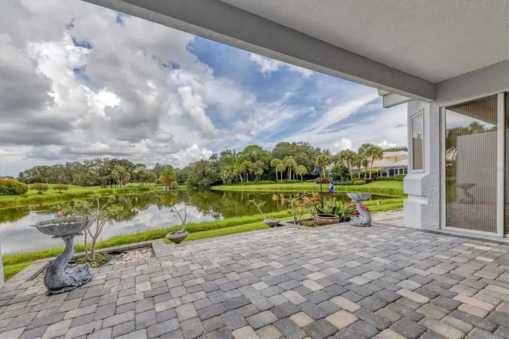 7716 Club Lane Sarasota FL 34238
