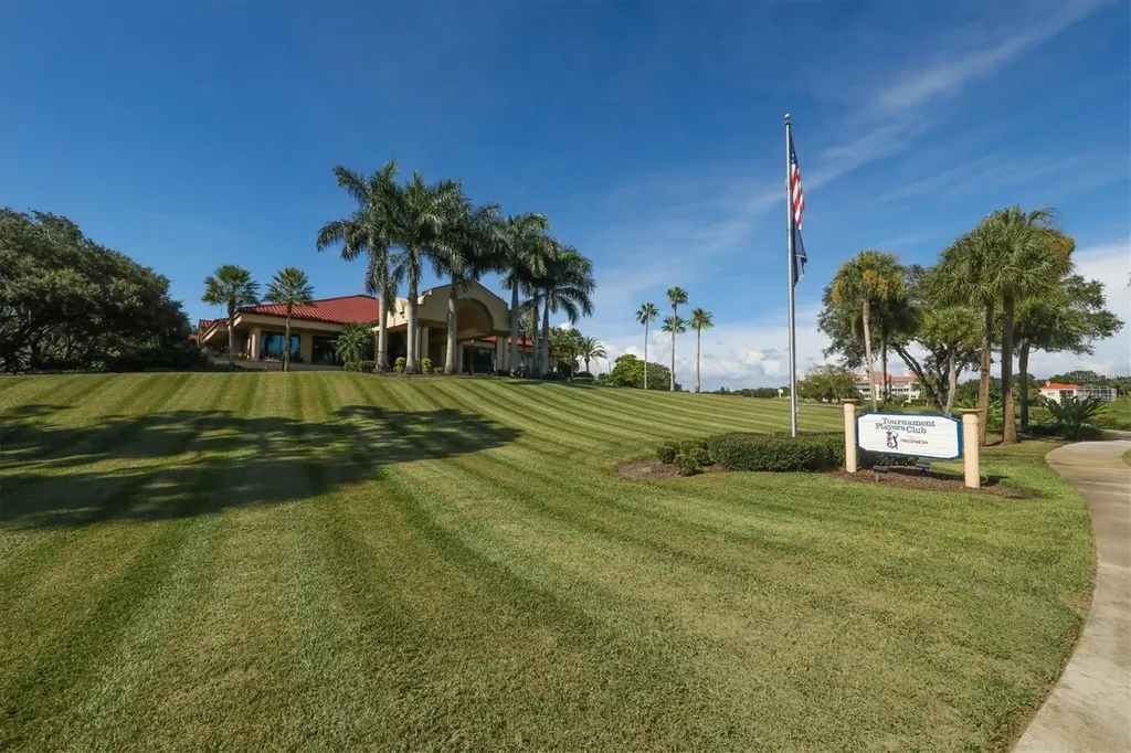 7716 Club Lane Sarasota FL 34238
