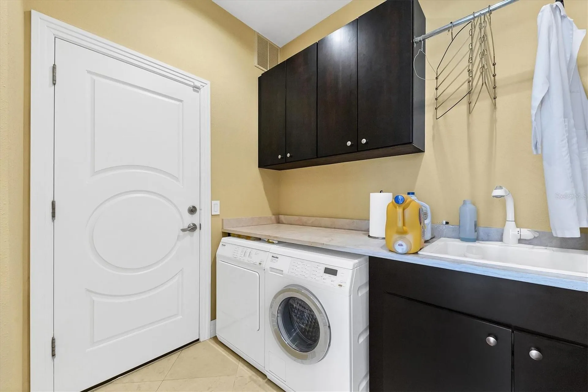 7716 Club Lane Sarasota FL 34238