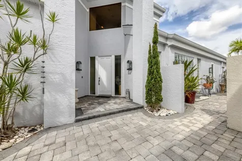 7716 Club Lane Sarasota FL 34238
