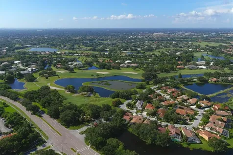 7716 Club Lane Sarasota FL 34238