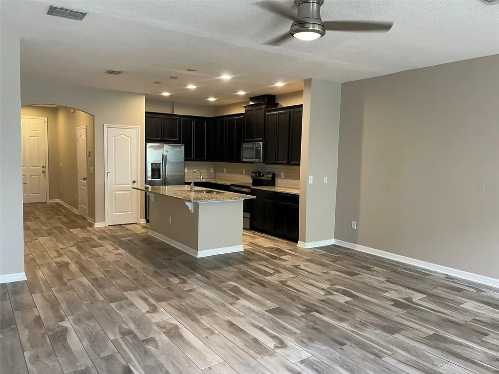 12072 White Wave Point Orlando FL 32828