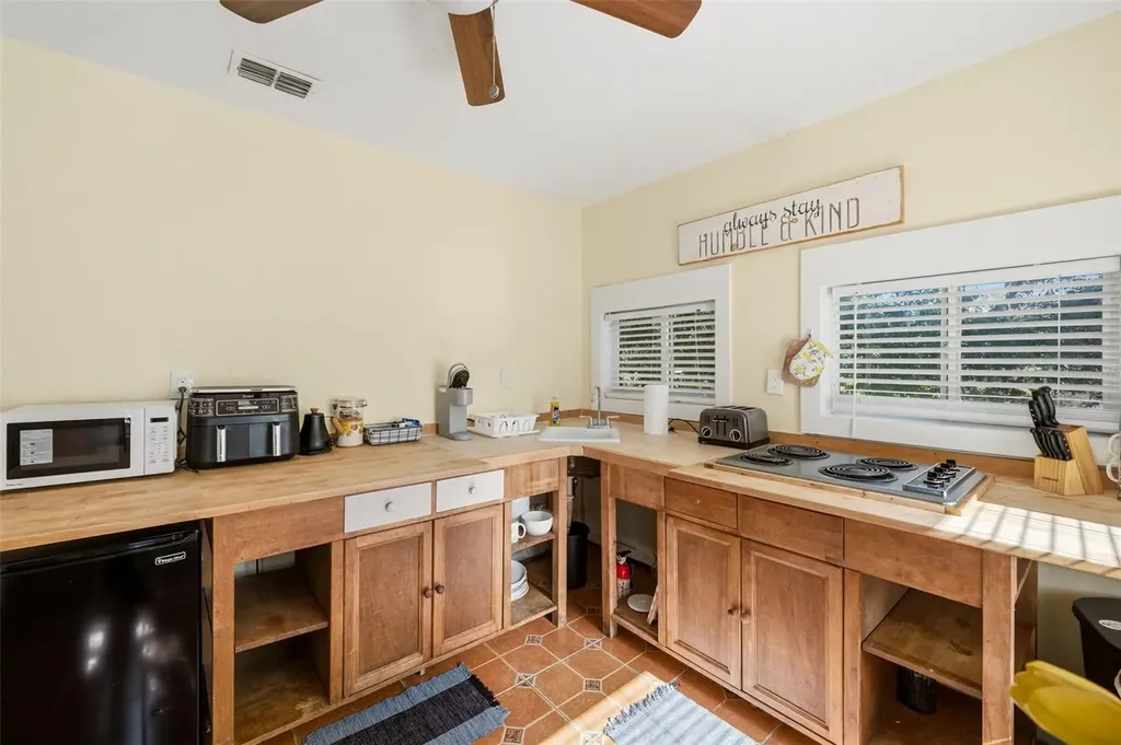4701 3rd Avenue S St Petersburg FL 33711