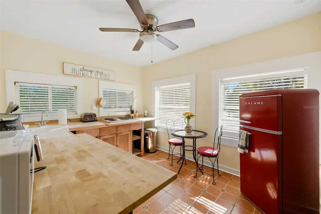 4701 3rd Avenue S St Petersburg FL 33711
