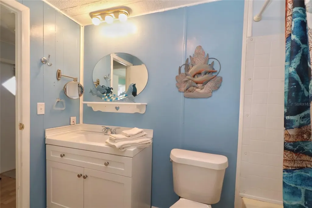 107 E Saint Johns Way Apollo Beach FL 33572