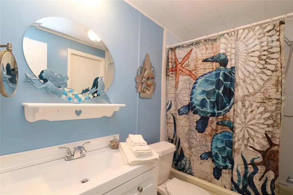 107 E Saint Johns Way Apollo Beach FL 33572