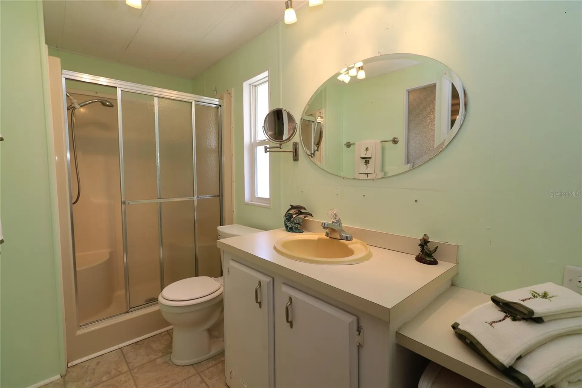107 E Saint Johns Way Apollo Beach FL 33572