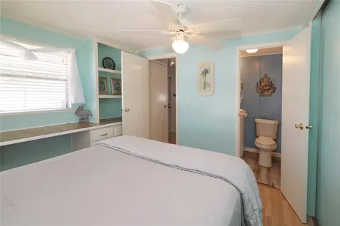 107 E Saint Johns Way Apollo Beach FL 33572