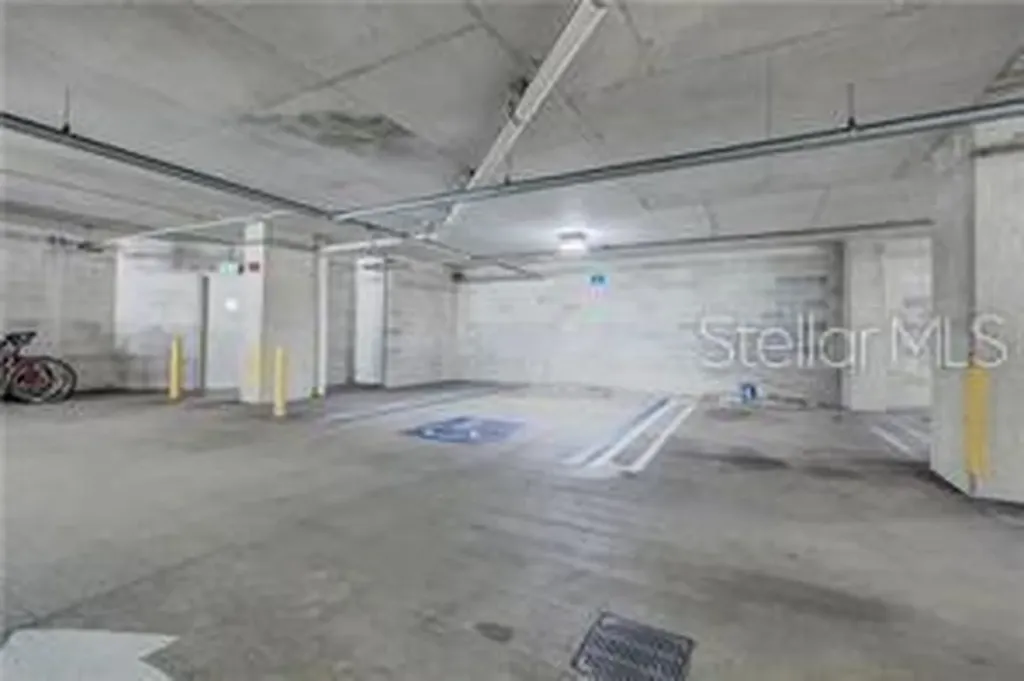 1350 Main Street Sarasota FL 34236