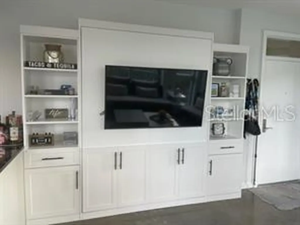 1350 Main Street Sarasota FL 34236