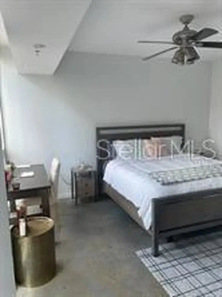 1350 Main Street Sarasota FL 34236