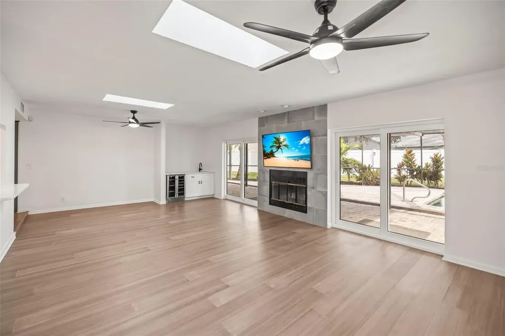 1869 Marla Court Dunedin FL 34698