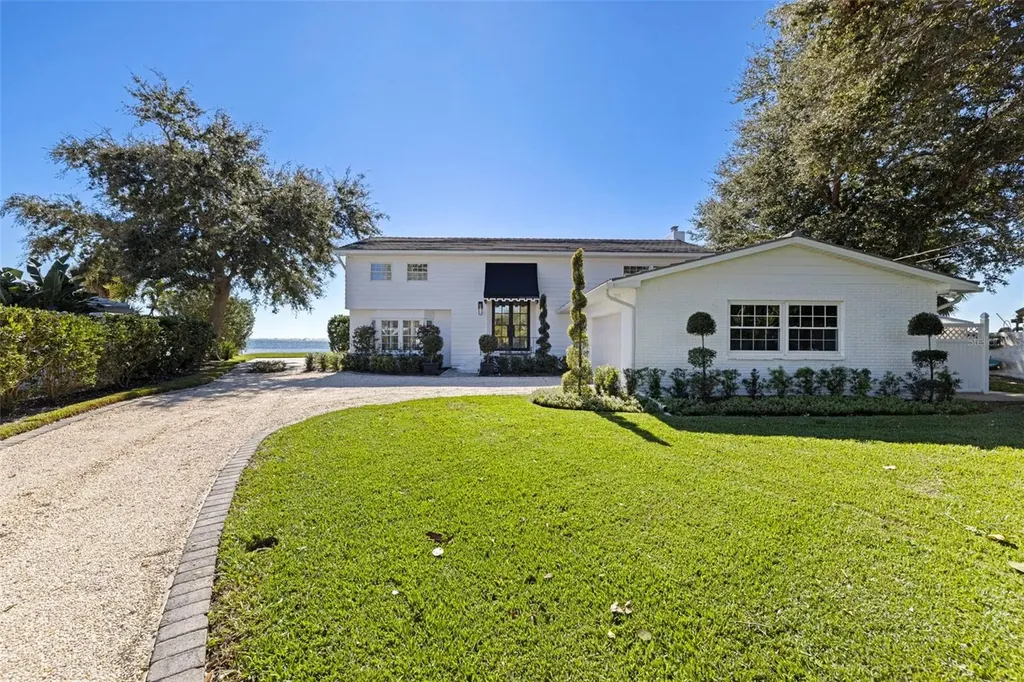 218 Colony Point Road S St Petersburg FL 33705