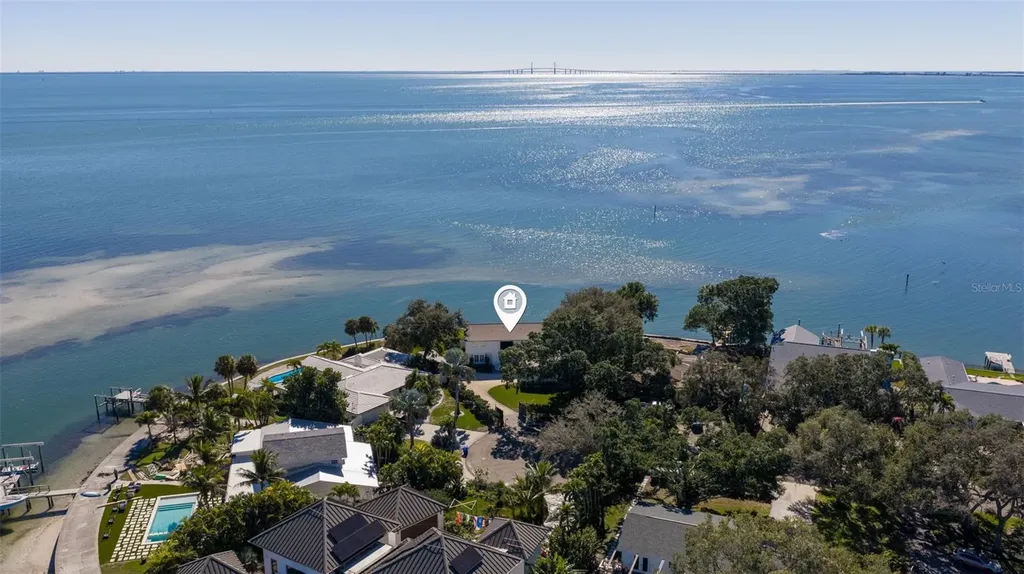 218 Colony Point Road S St Petersburg FL 33705