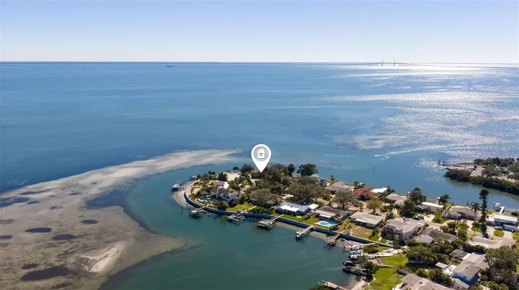 218 Colony Point Road S St Petersburg FL 33705