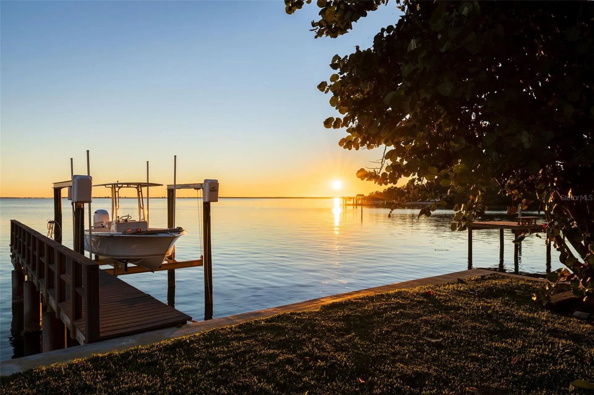 218 Colony Point Road S St Petersburg FL 33705