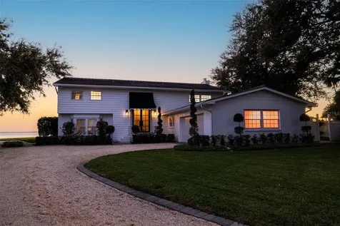 218 Colony Point Road S St Petersburg FL 33705