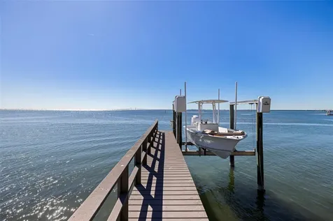 218 Colony Point Road S St Petersburg FL 33705