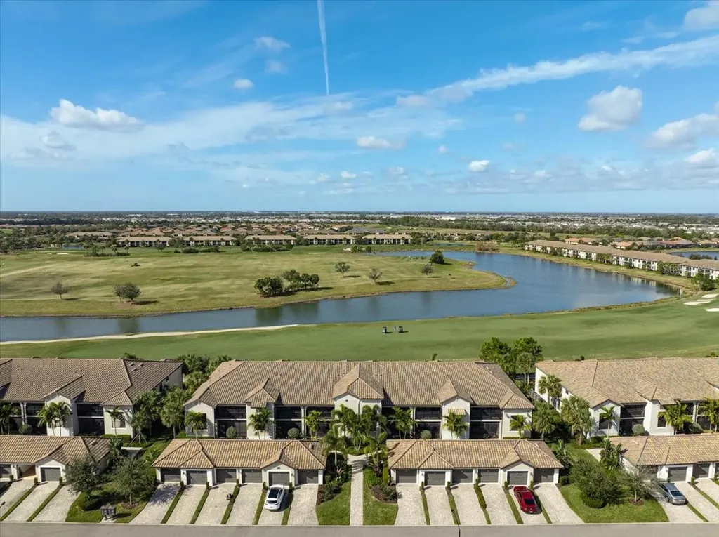 5684 Palmer Circle Bradenton FL 34211