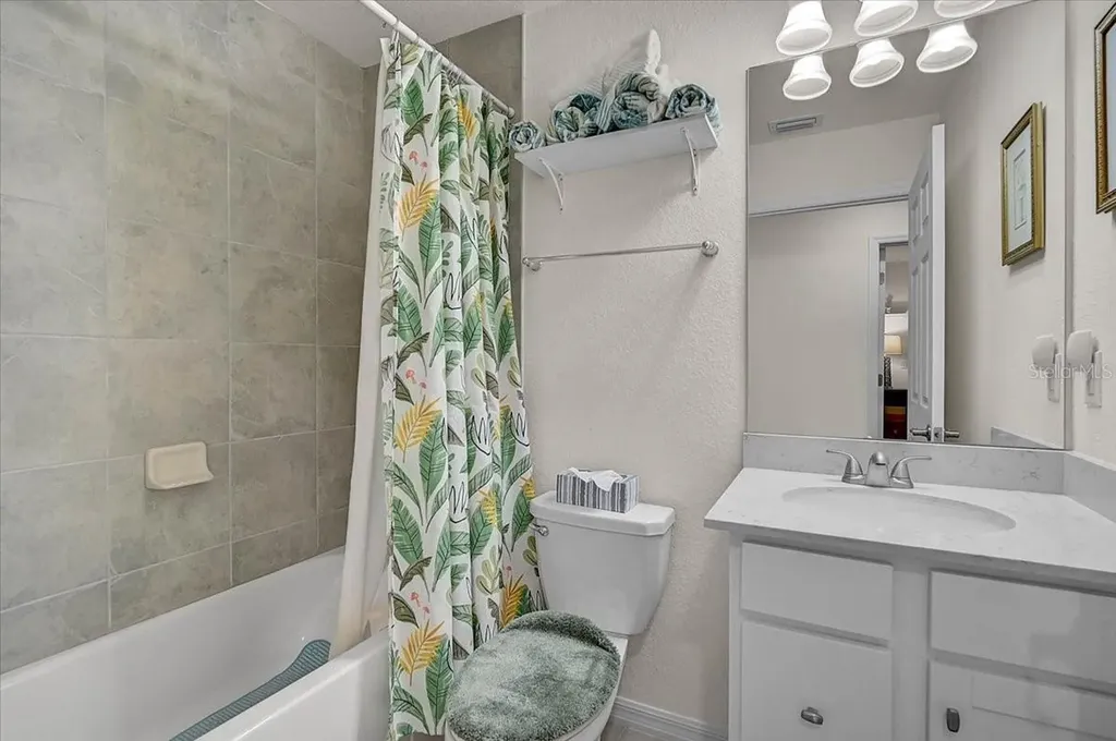 5684 Palmer Circle Bradenton FL 34211