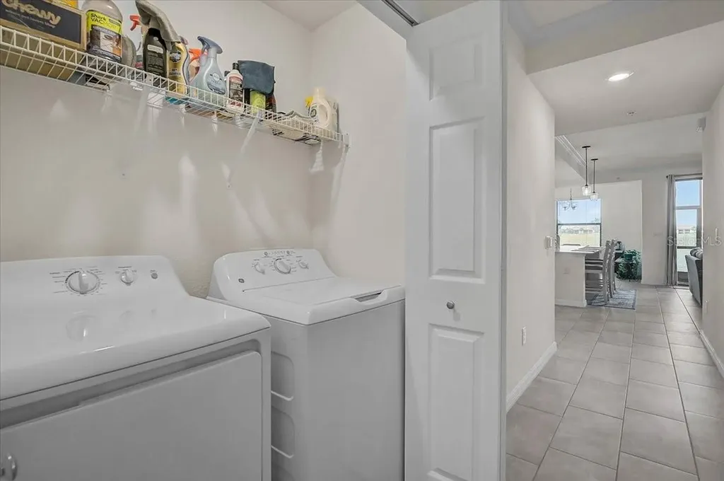 5684 Palmer Circle Bradenton FL 34211