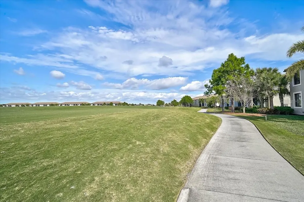 5684 Palmer Circle Bradenton FL 34211
