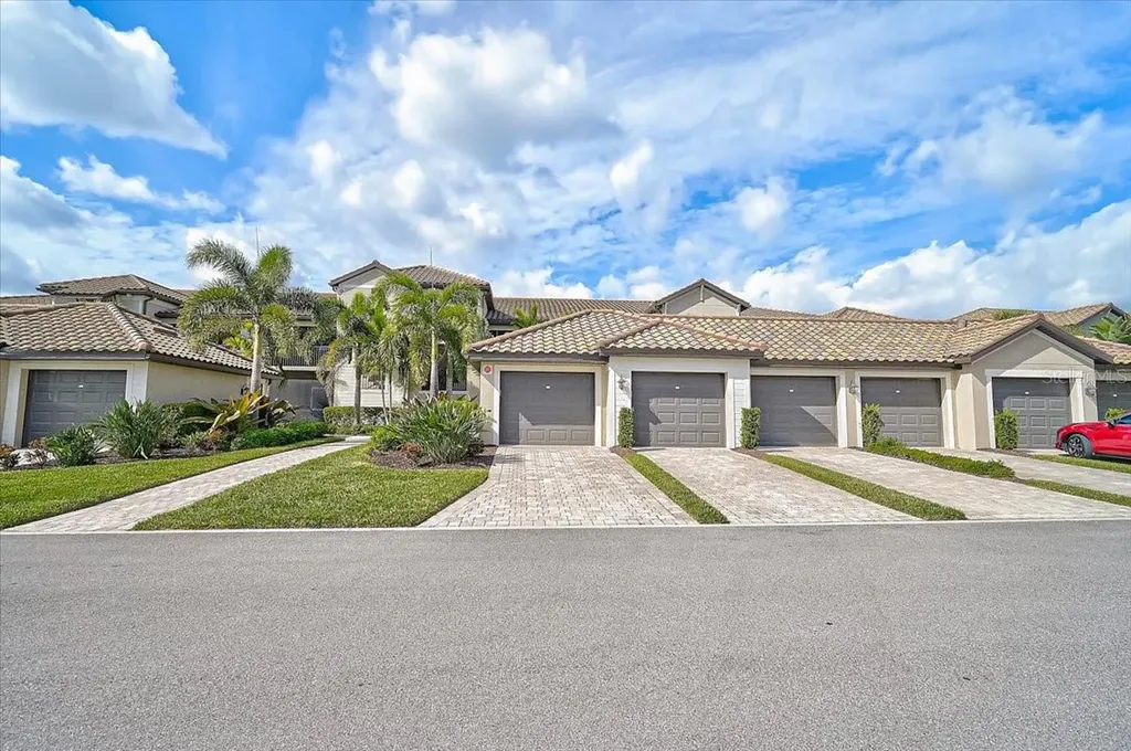 5684 Palmer Circle Bradenton FL 34211