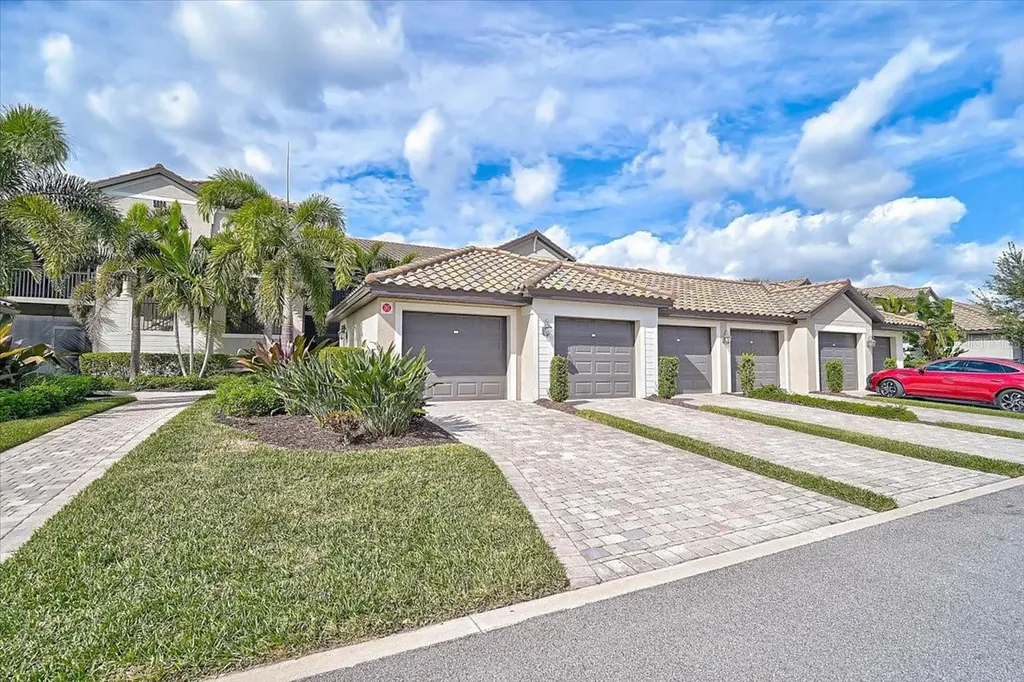 5684 Palmer Circle Bradenton FL 34211