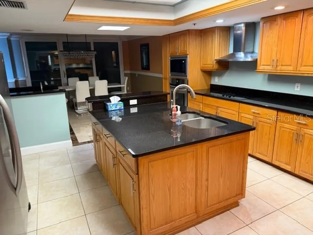 17900 Gulf Boulevard St Petersburg FL 33708