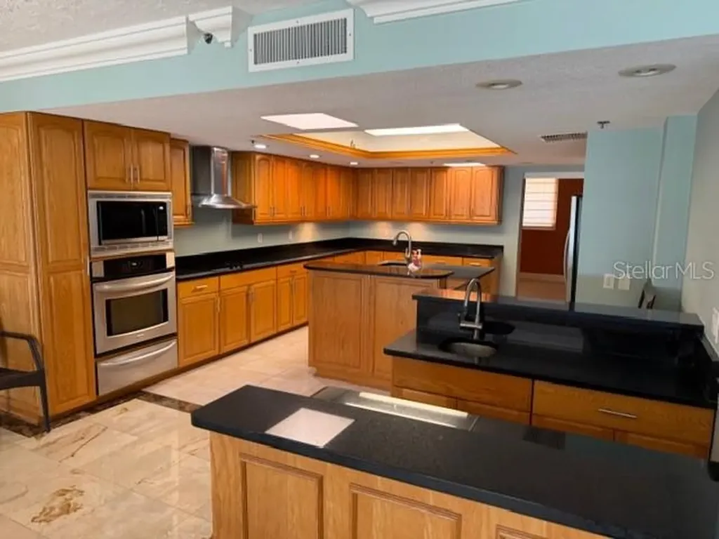 17900 Gulf Boulevard St Petersburg FL 33708