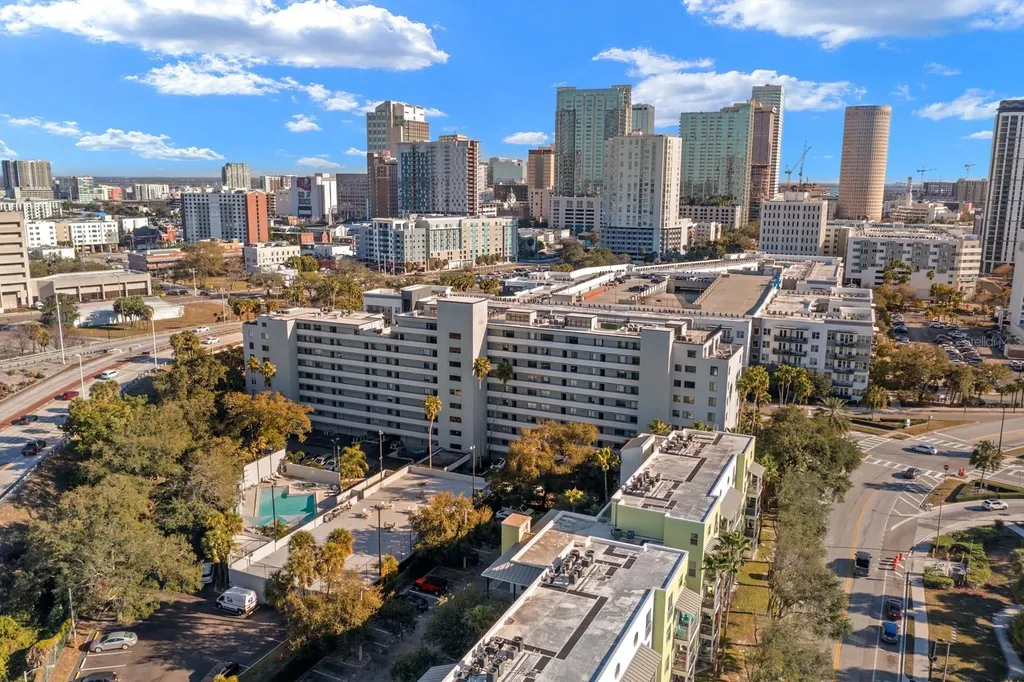 201 W Laurel Street Tampa FL 33602