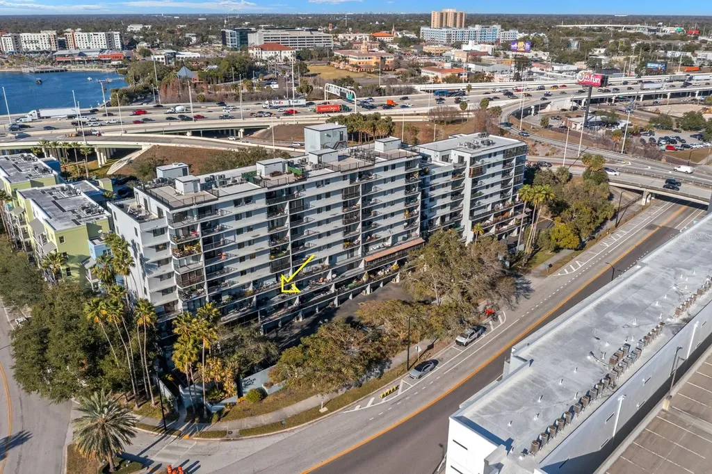 201 W Laurel Street Tampa FL 33602