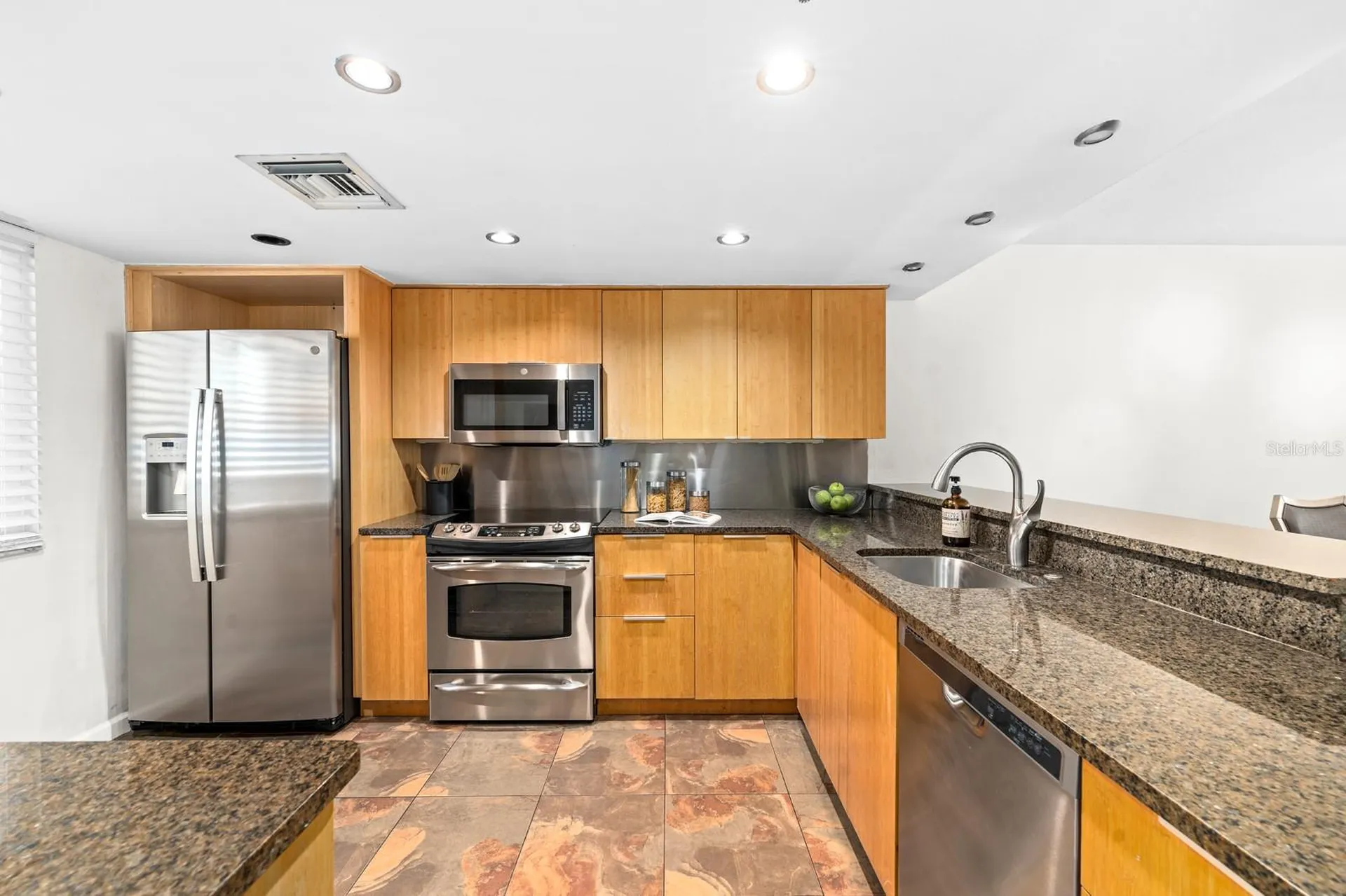 201 W Laurel Street Tampa FL 33602
