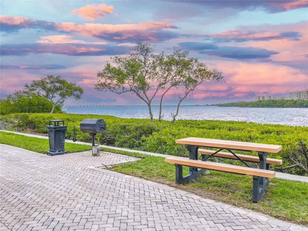 2749 Via Cipriani Clearwater FL 33764