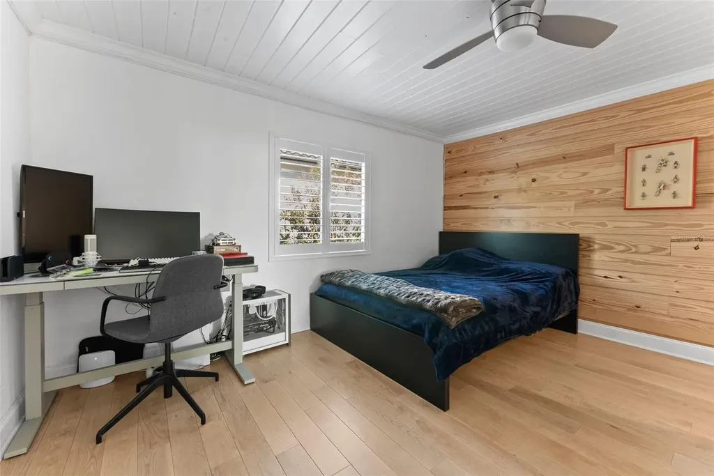 1740 S Orange Avenue Sarasota FL 34239