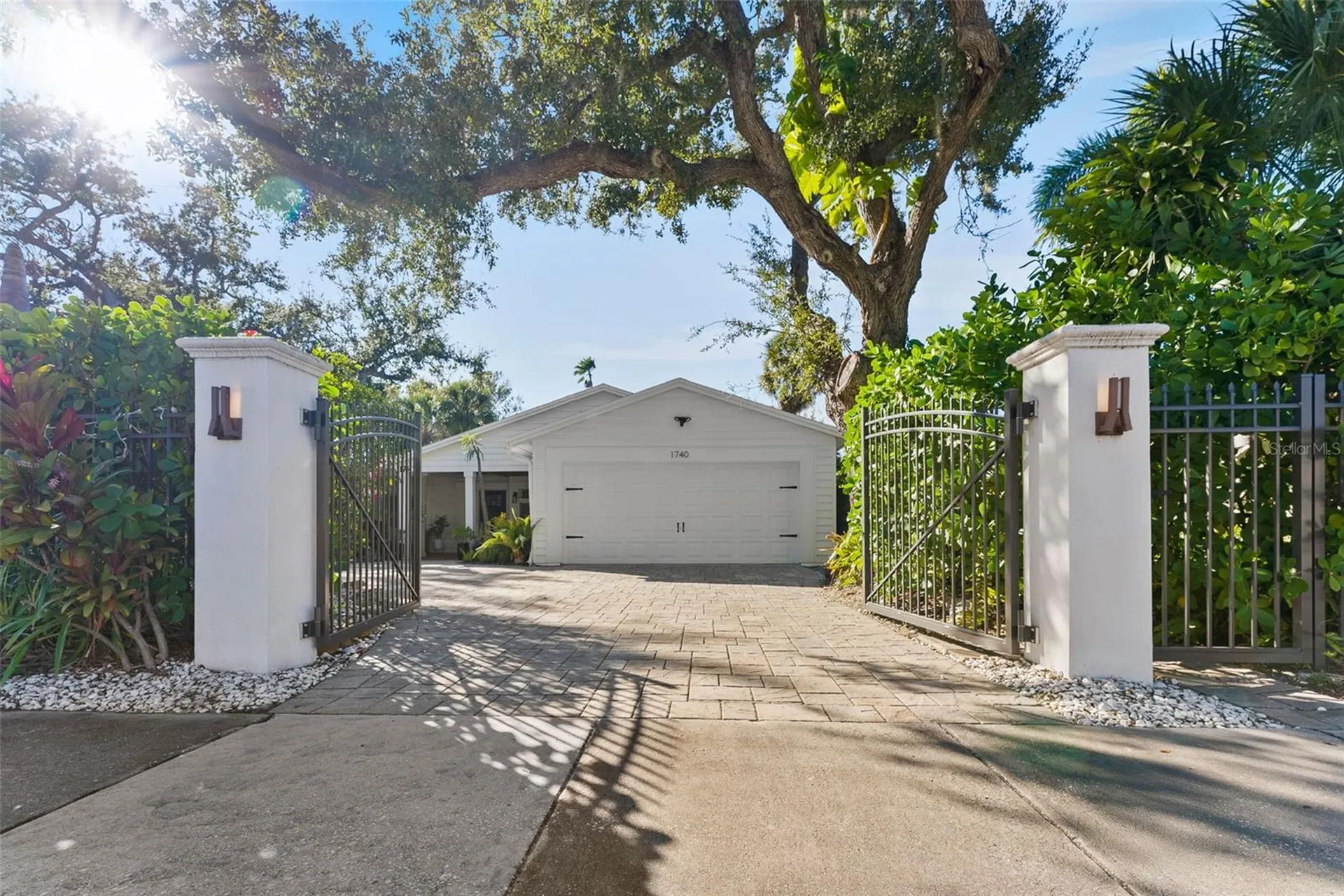 Sarasota FL, 1740 S Orange Avenue