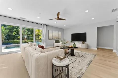 1740 S Orange Avenue Sarasota FL 34239