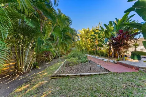 1740 S Orange Avenue Sarasota FL 34239