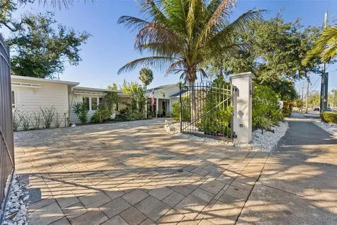 1740 S Orange Avenue Sarasota FL 34239