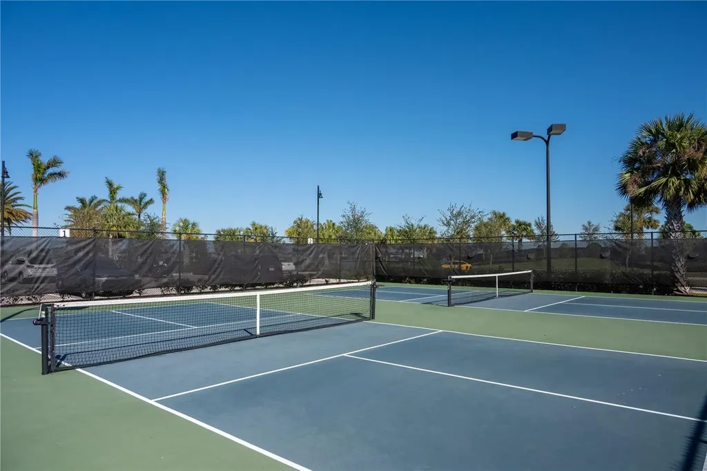 7845 Mainsail Lane Sarasota FL 34240