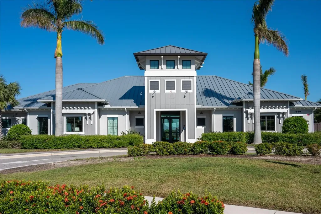 7845 Mainsail Lane Sarasota FL 34240