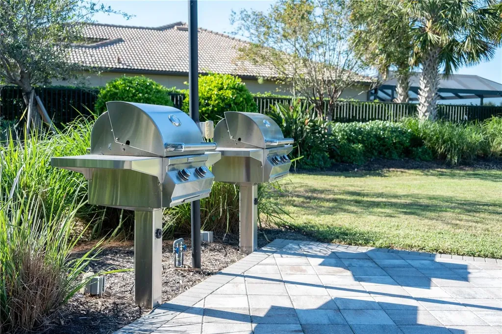 7845 Mainsail Lane Sarasota FL 34240