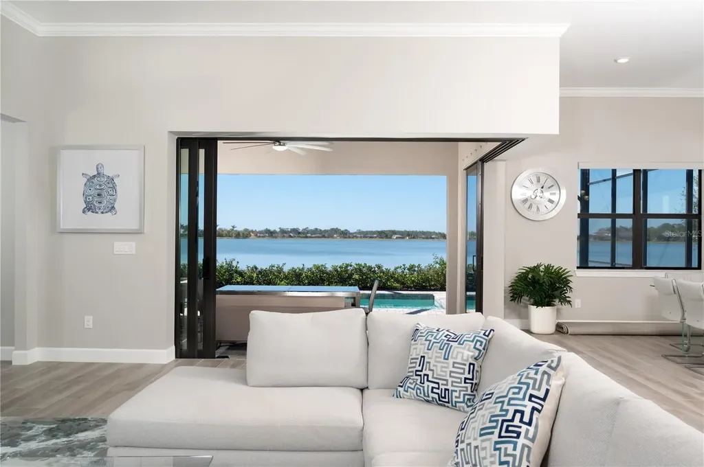 7845 Mainsail Lane Sarasota FL 34240
