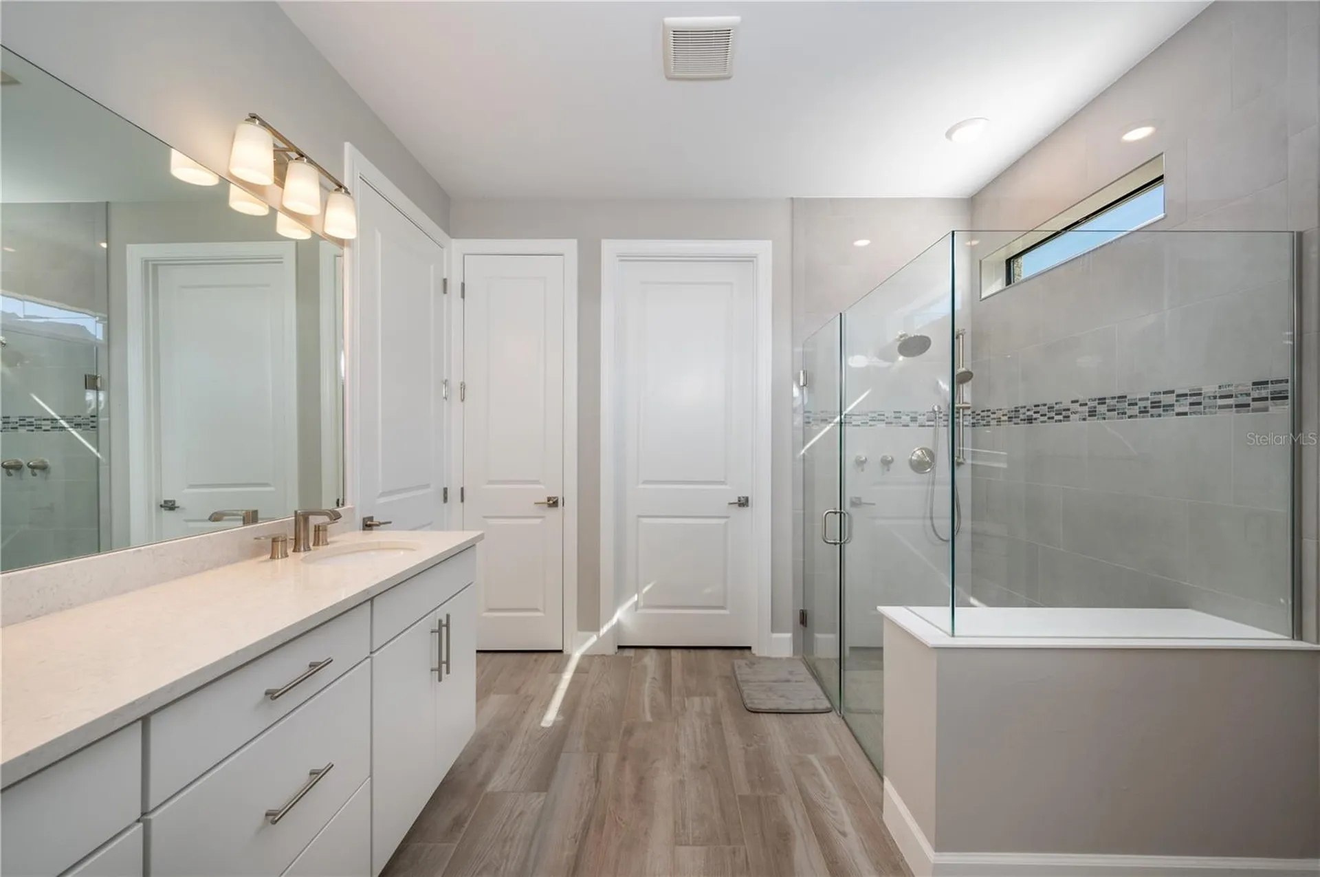 7845 Mainsail Lane Sarasota FL 34240