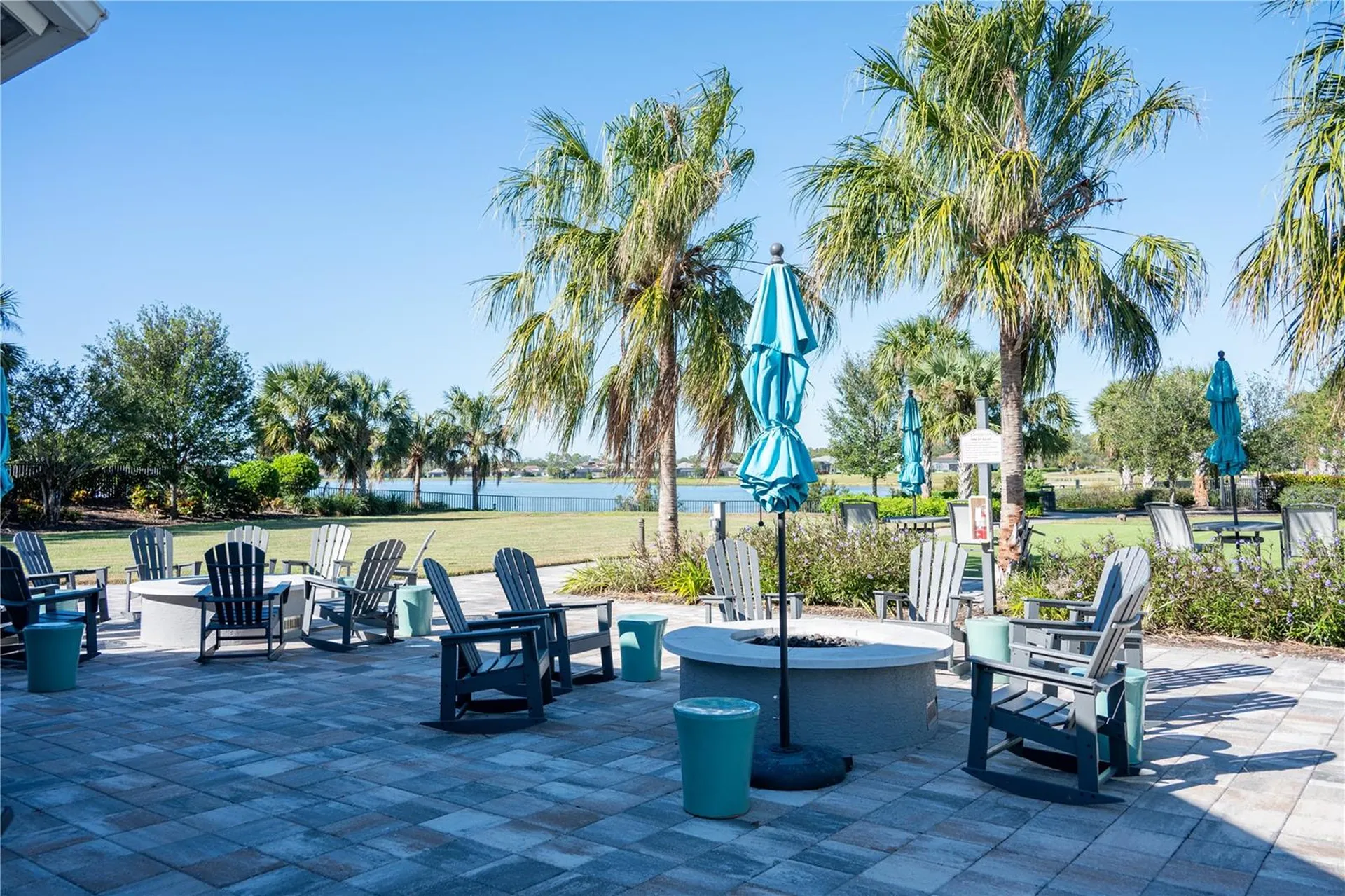 7845 Mainsail Lane Sarasota FL 34240