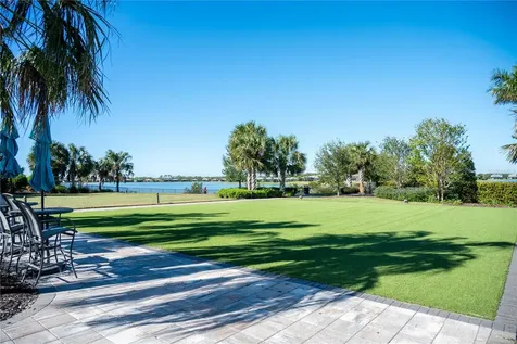 7845 Mainsail Lane Sarasota FL 34240