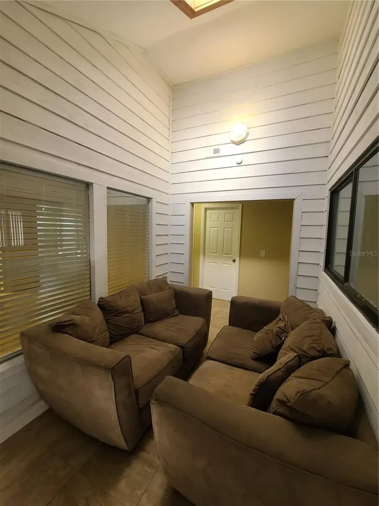 13701 Lazy Oak Drive Tampa FL 33613