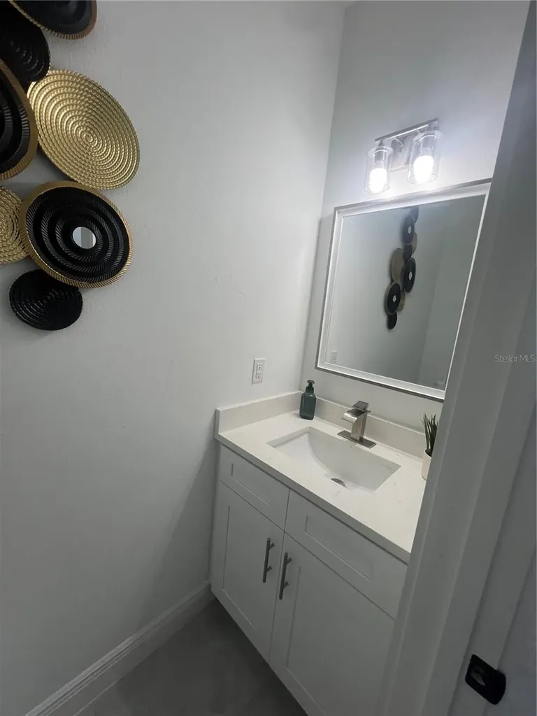 6425 Curtis Street Orlando FL 32807